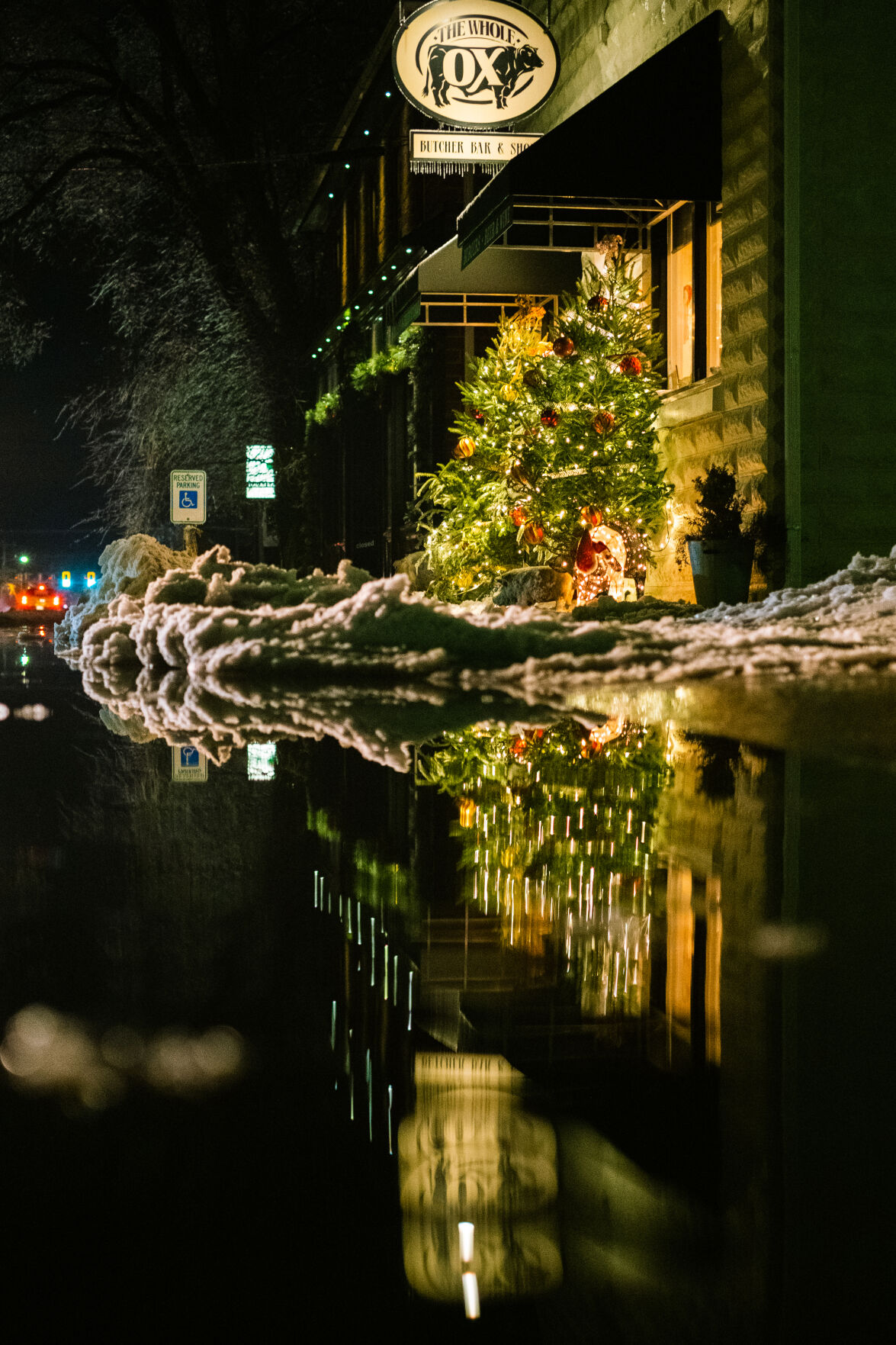 photo_ft_news_xmas lights marshall main street-1.jpg